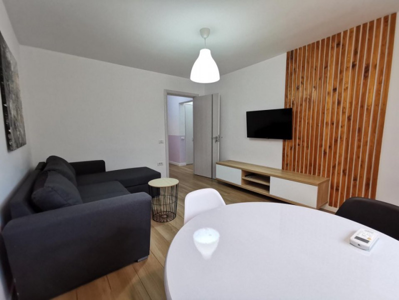 Apartament 2 Camere Decomandate - Zona Tomis 1 - Mobilat/Utilat - Negociabil