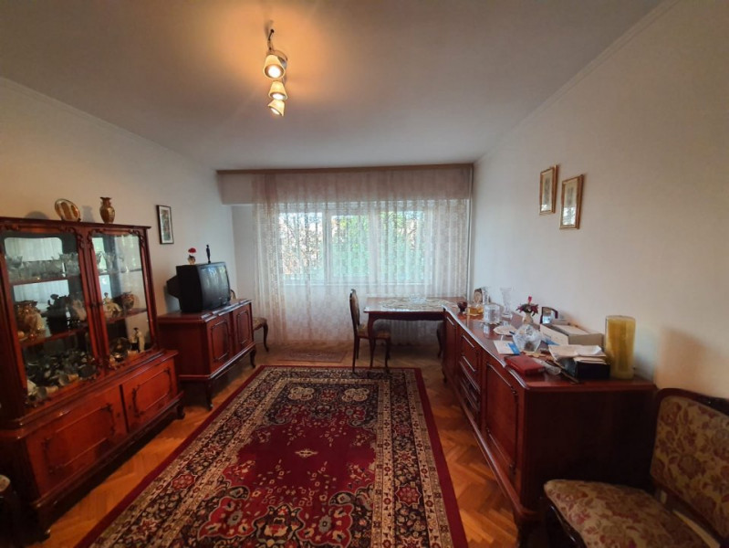 BROTACEI - Apartament cu 2 camere decomandat 59 mp gaze