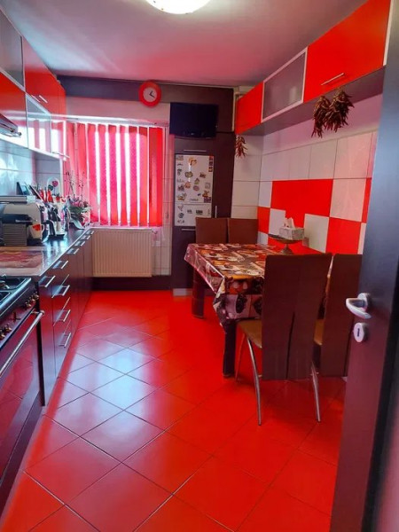 Apartament 4 Camere - Zona Gara - Mobilat - Centrala Pe gaze