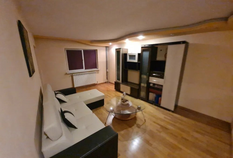 Apartament 3 Camere - Far - Scoala 16 - Centrala Pe Gaze