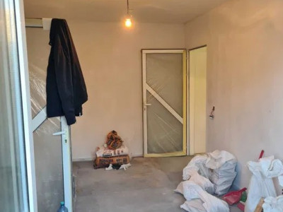 Apartament 2 Camere - Tomis Nord - In Curs De Renovare - Gaze In Casa