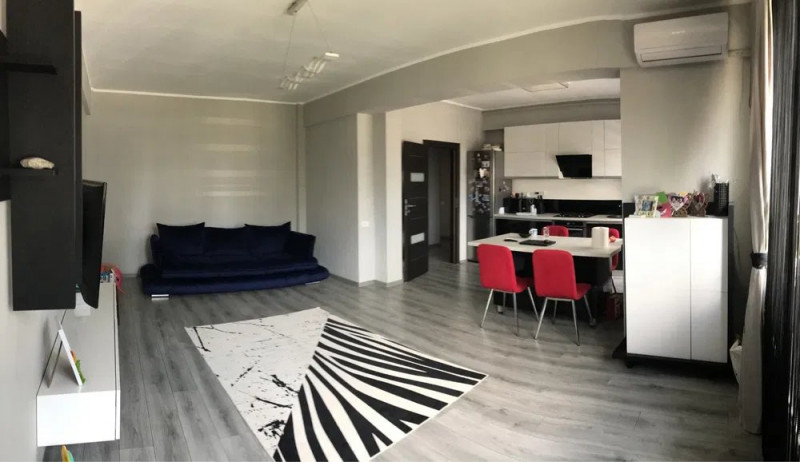 Apartament 3 Camere - Palazu Mare  - Ultrafinisat - Mobilat - Loc De Parcare