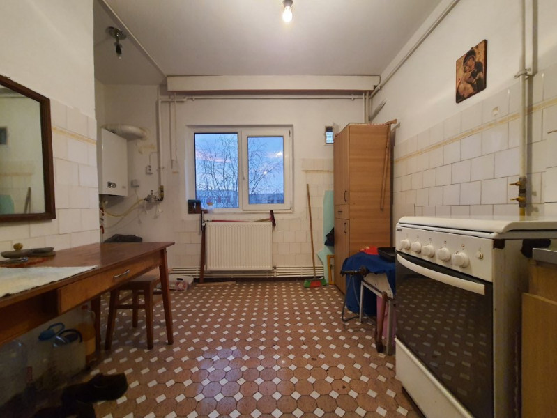 INSTITUTUL DE MARINA-APARTAMENT 2 CAMERE 62 mp-CENTRALA GAZE