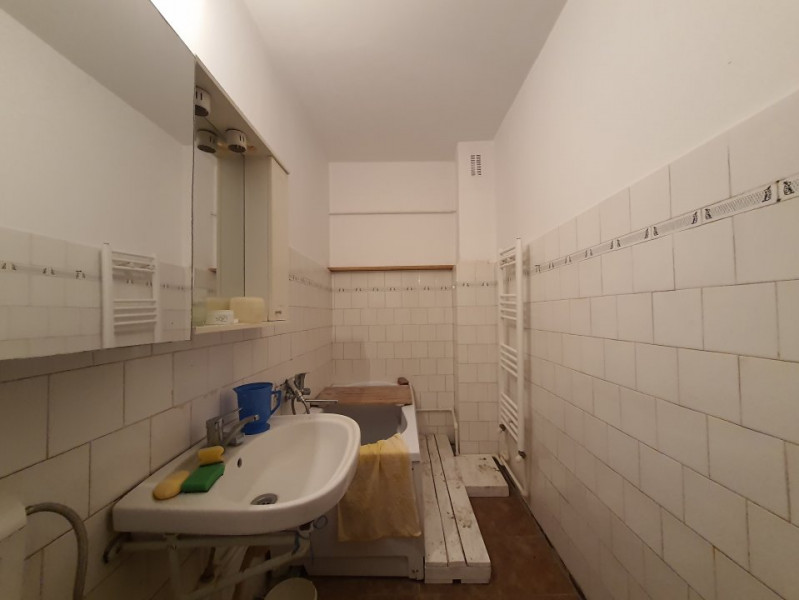 INSTITUTUL DE MARINA-APARTAMENT 2 CAMERE 62 mp-CENTRALA GAZE