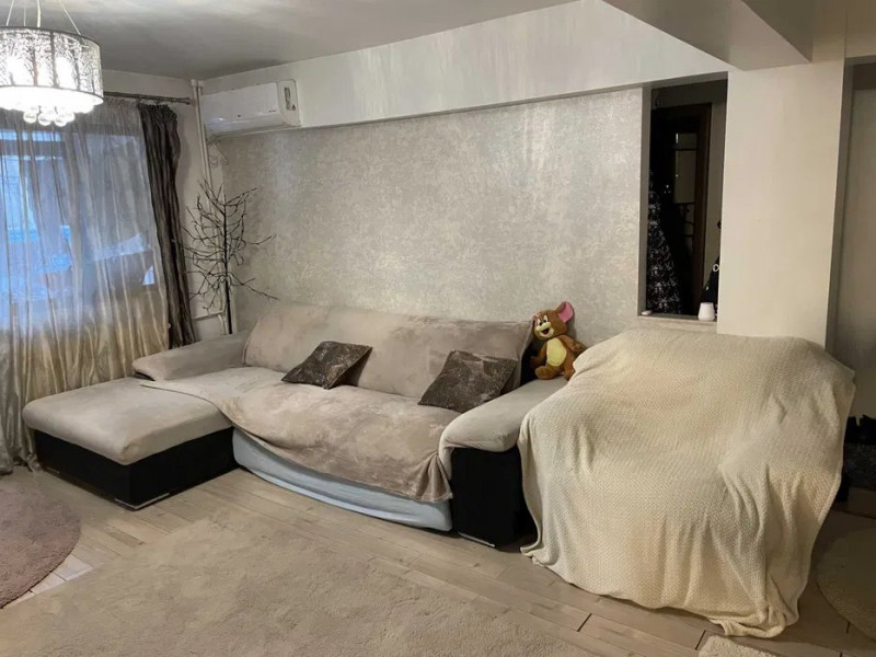 Apartamet 4 Camere - Tomis Nord - Etaj 1 - Ultrafinisat - Mobilat - Boxa