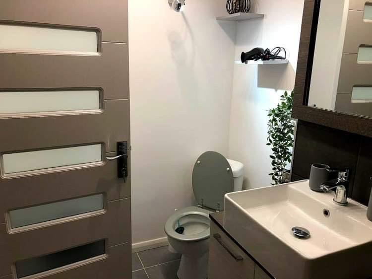 Apartament 2 Camere - Mamaia Nord - Uzina De Pizza - Termen Lung