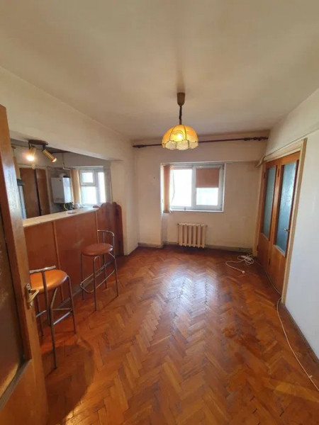 Apartament 4 Camere - Stadion - Etaj Intermediar - Centrala Pe Gaze - Liber