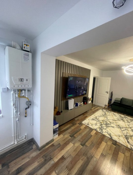 Apartament 3 Camere - Zona CET - Renovat - Mobilat Complet