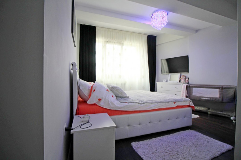 Apartament DE LUX - Faleza Nord Reyna -  Loc Parcare În Proprietate