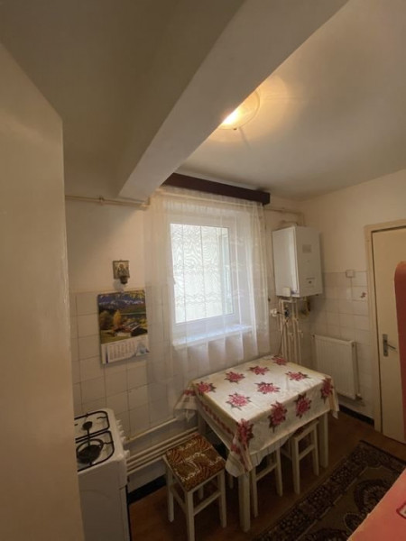 Apartament 2 camere,decomandat,centrala gaz, mobilat partial,finisaje Moderne