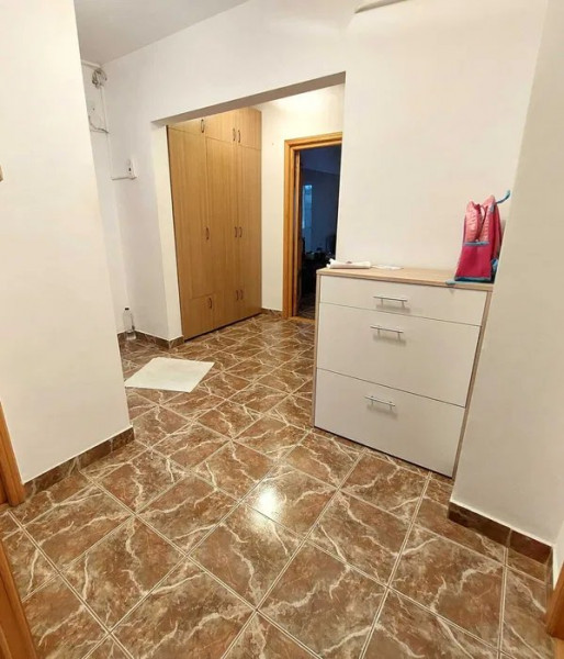 Apartament 3 Camere - Zona Dacia - Partial Mobilat - Gaze La Usa