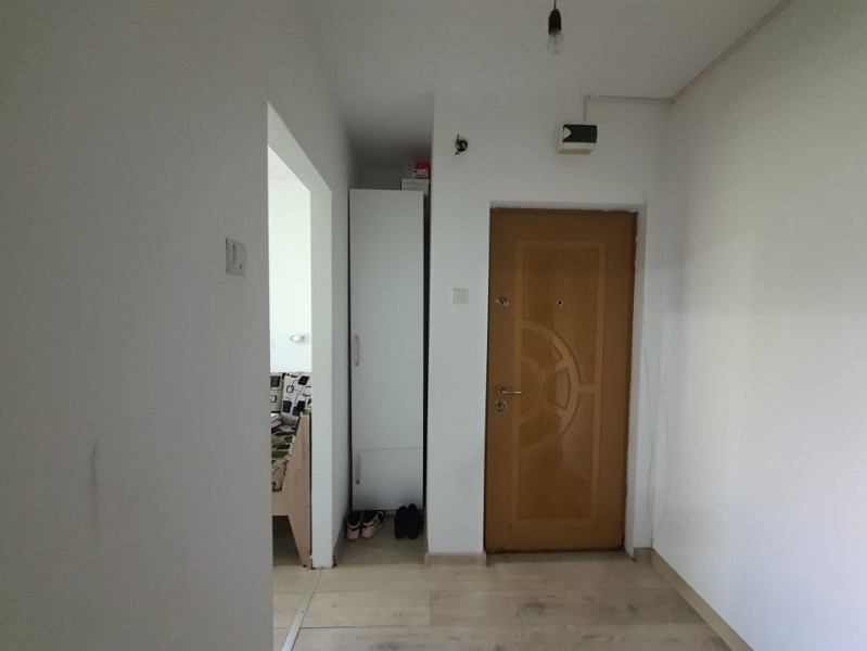 FAR - ABATOR Apartament cu 2 camere renovat gaze la usa
