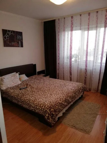 Apartament 2 Camere - Zona CET - Etaj Intermediar - Gaze La Usa