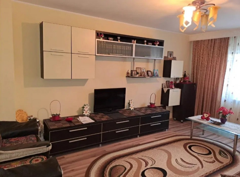 Apartament 3 Camere - Inel II - Parter - 2 Intrari - Centrala Pe Gaze