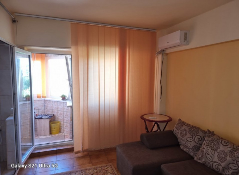 Garsoniera - Tomis II - Mobilata Complet  - Balcon