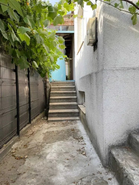 Casa Caramida - Demisol+Parter Inalt - Zona Coiciu - Garaj