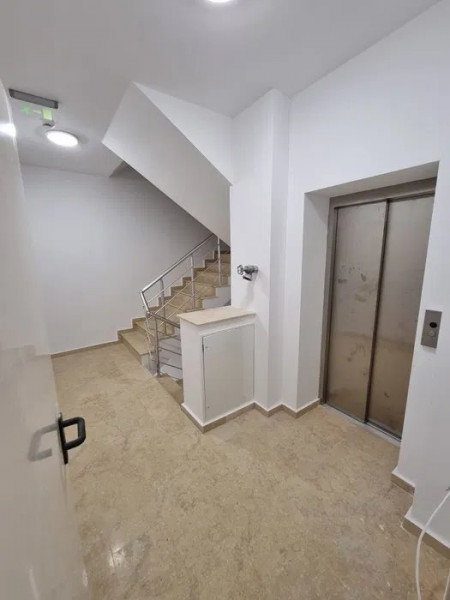 Apartament 2 Camere - Zona Tomis Plus - Bloc Nou - La Cheie