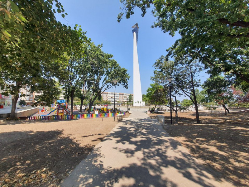Apartament 4 Camere - Zona Far - Etaj Intermediar - Gaze La Aragaz