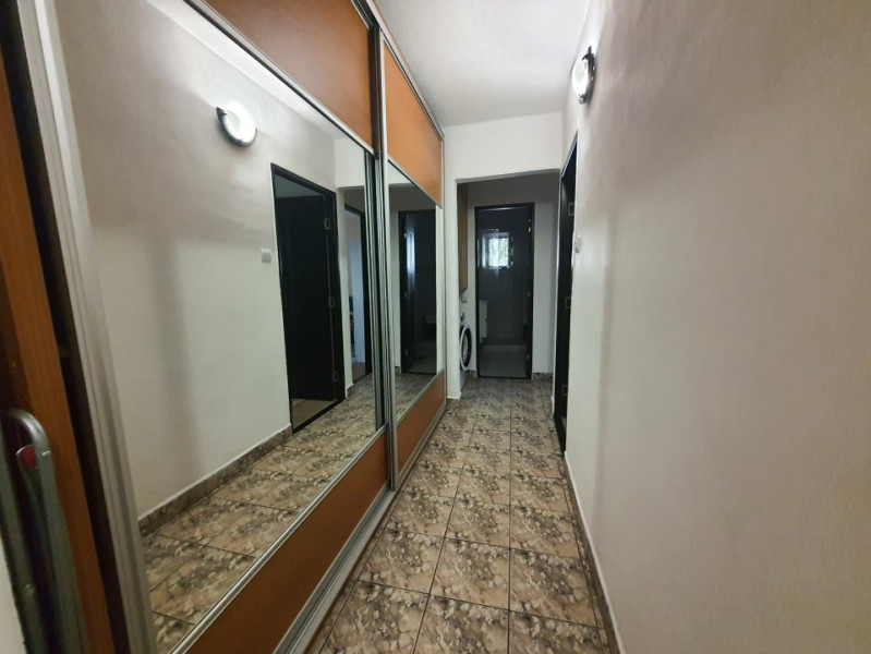 Apartament 3 Camere Decomandate - Poarta 6 - Mobilat - Centrala Gaze