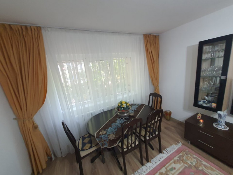 Apartament 3 Camere Decomandate - Poarta 6 - Mobilat - Centrala Gaze