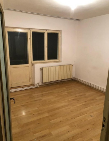 Apartament 2 Camere Decomandate - Poarta 6 - Liceul Blaga - Centrala Pe Gaze