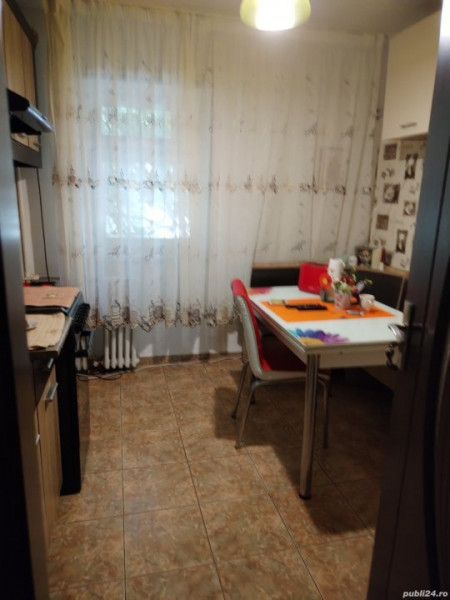 Apartament 3 Camere - Zona ICIL - Etaj 1 - Mobilat 