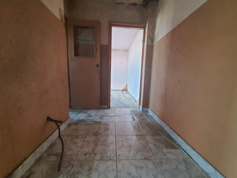 Apartament 2 Camere - Inel II - Scoala 8 - Fara Imbunatatiri