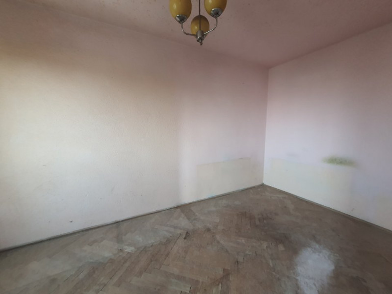 Apartament 2 Camere - Inel II - Scoala 8 - Fara Imbunatatiri