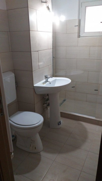 Apartament 2 camere,decomandat,nemobilat ,finisaje moderne