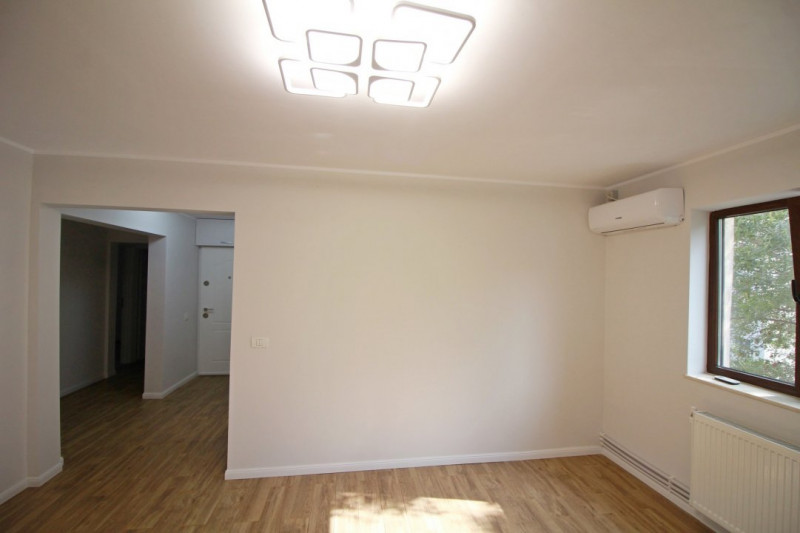 Apartament 4 Camere - Finisaje De Top - Investitii Zero - Totul Nou - Zona Eden