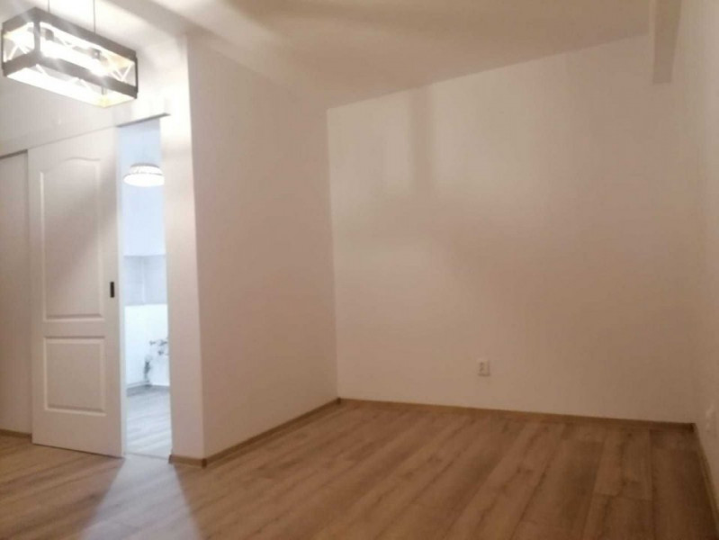 Garsoniera - Zona Tomis III - Renovata - Parter - Balcon