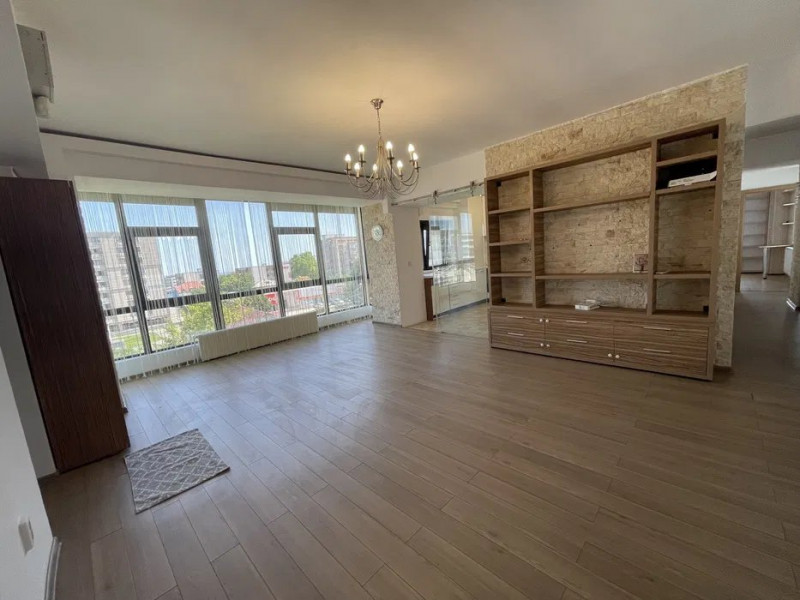 Apartament 3 Camere - Bloc Nou -  Renovat - Partial Mobilat - Loc Parcare