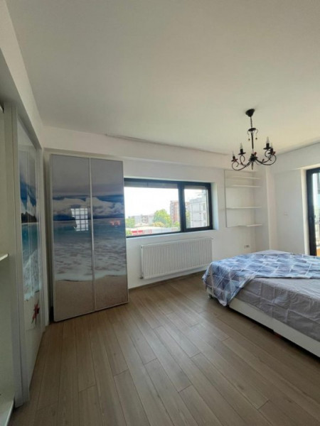 Apartament 3 Camere - Bloc Nou -  Renovat - Partial Mobilat - Loc Parcare