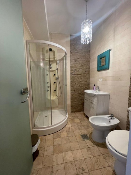Apartament 3 Camere - Bloc Nou -  Renovat - Partial Mobilat - Loc Parcare