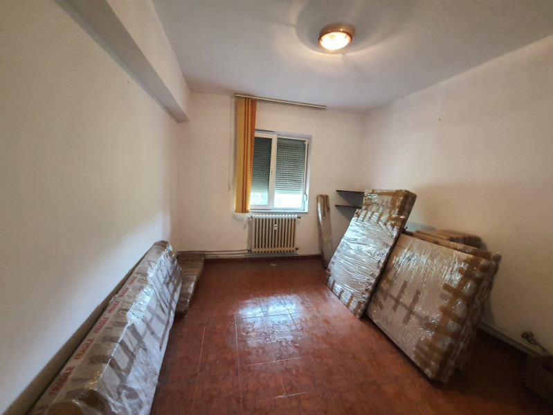 Apartament 2 Camere Decomandate - Zona CET - Etaj 2 