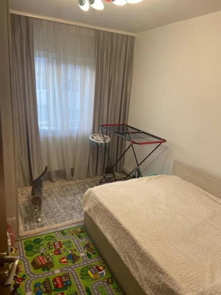 Apartament 4 Camere - Zona Dacia - Etaj 3 - Mobilat - Centrala Pe Gaze