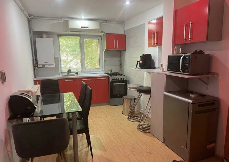 Apartament 2 Camere Decomandate - Zona Tomis III - Mobilat - Centrala Pe Gaze