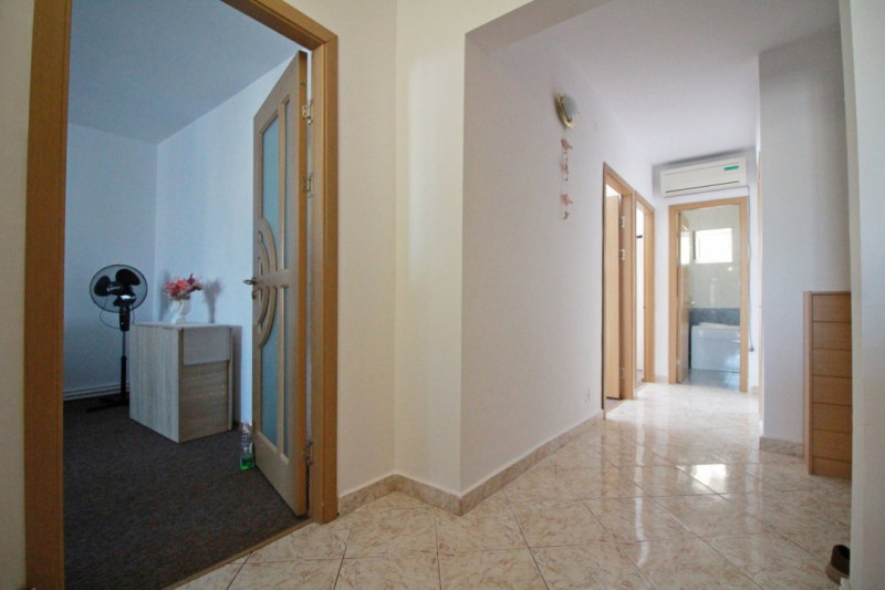 Apartament 3 Camere - Zona Eden - Centrala Noua Pe Gaze - Termen Lung