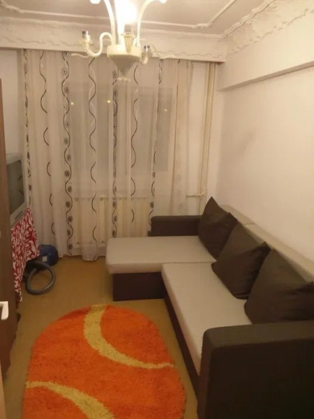 Apartament 4 Camere - Zona Gara - Etaj 1 - Gaze Pe Scara