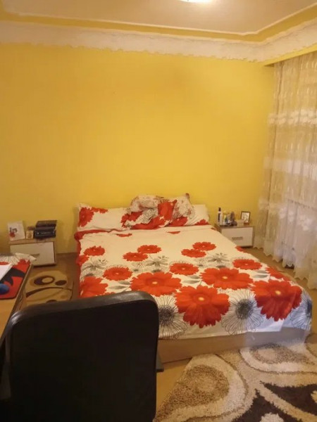 Apartament 4 Camere - Zona Gara - Etaj 1 - Gaze Pe Scara
