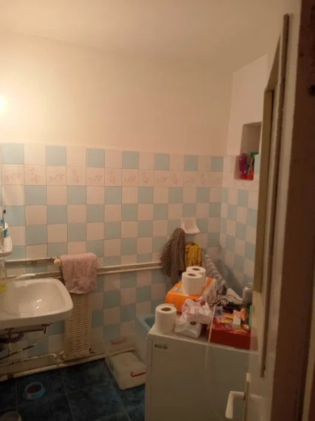 Apartament 4 Camere - Zona Gara - Etaj 1 - Gaze Pe Scara