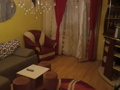 Apartament 4 Camere - Zona Gara - Etaj 1 - Gaze Pe Scara