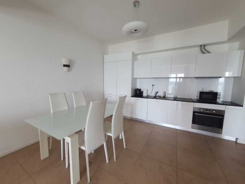 Apartament 2 Camere - Statiunea Mamaia - Mobilat -  Vedere Frontala La Lac
