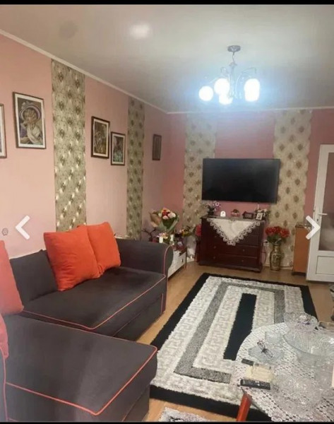 Apartament 3 Camere Decomandate - Zona ICIL - Etaj 3 - Centrala Pe Gaze