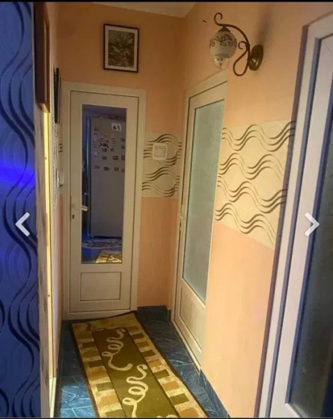 Apartament 3 Camere Decomandate - Zona ICIL - Etaj 3 - Centrala Pe Gaze