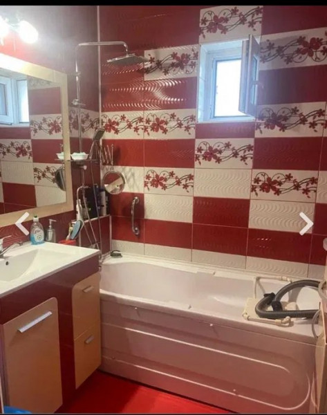 Apartament 3 Camere Decomandate - Zona ICIL - Etaj 3 - Centrala Pe Gaze