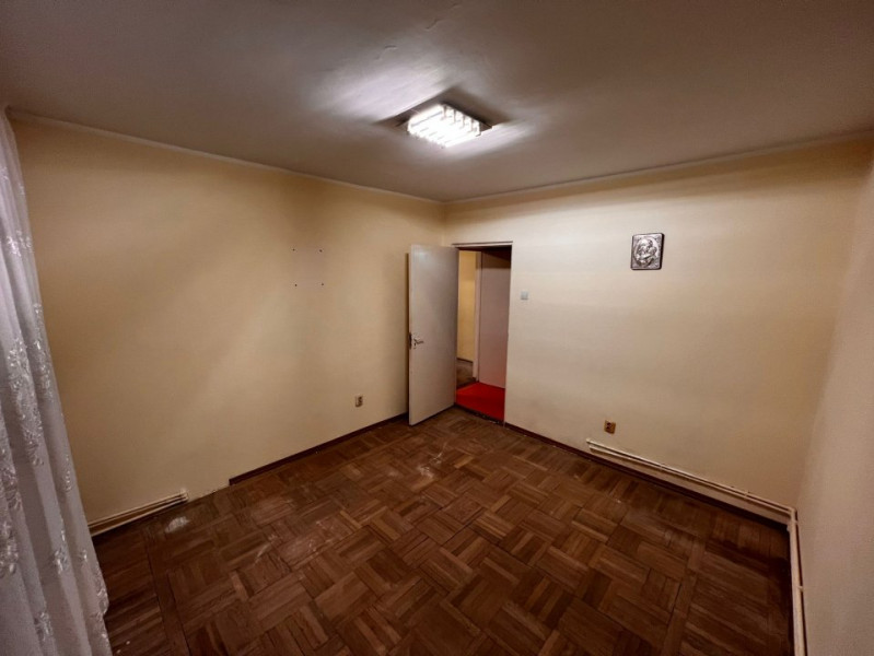 Apartament 3 Camere - Zona Dacia - Etaj 3 - Mobilat - Centrala Pe Gaze 