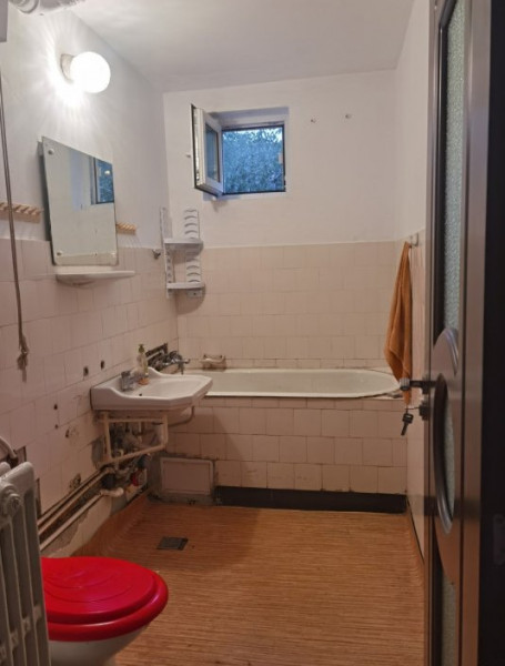 Apartament 2 Camere - Zona Abator - Etaj 2 - Centrala Pe Gaze