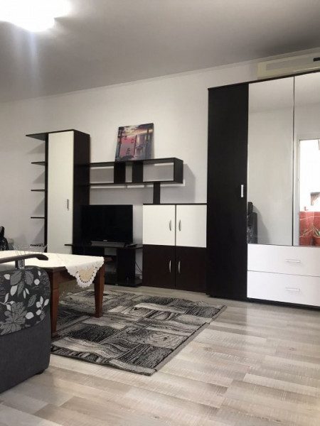 Apartament 2 Camere - Zona Dacia - Scoala 12 - Mobilat - Termen Lung
