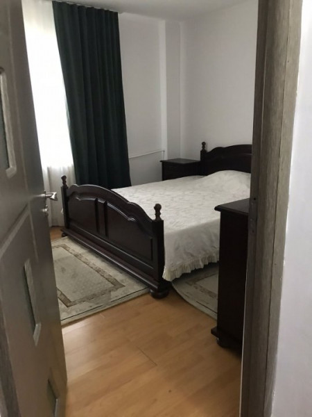 Apartament 2 Camere - Zona Dacia - Scoala 12 - Mobilat - Termen Lung